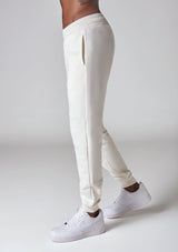 Basic Cream Jogger